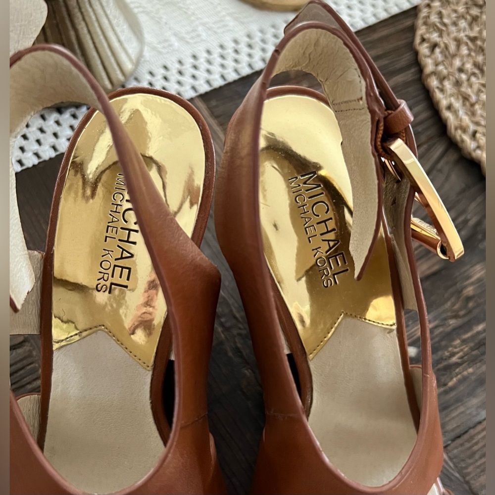 MICHAEL Michael Kors cut out brown sandals Size 7.5 - Picture 4 of 6